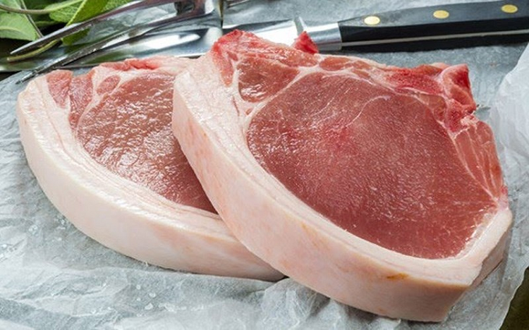 B&iacute; k&iacute;p chọn mua thịt lợn tươi ngon kh&ocirc;ng chất tăng trọng