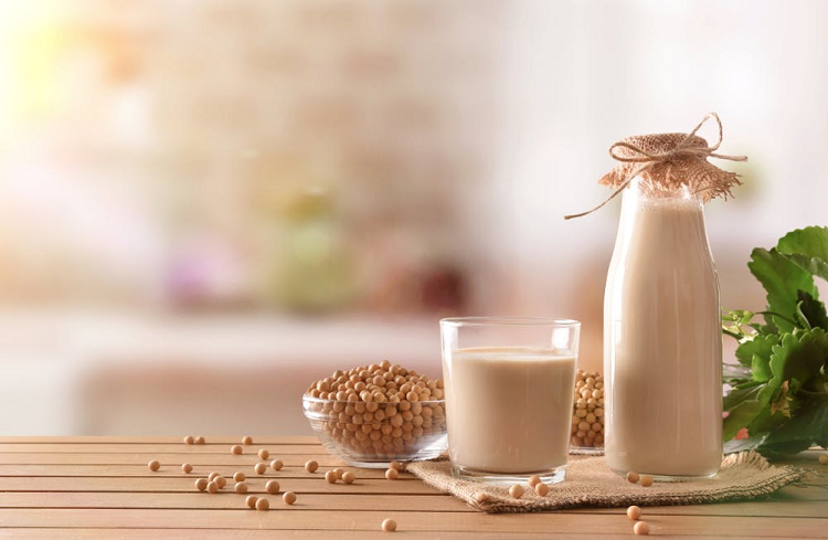 Những đối tượng n&agrave;o tuyệt đối kh&ocirc;ng n&ecirc;n uống sữa đậu n&agrave;nh nếu kh&ocirc;ng muốn sức khỏe sa s&uacute;t